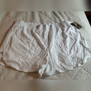 White Athletic Shorts with Pocket